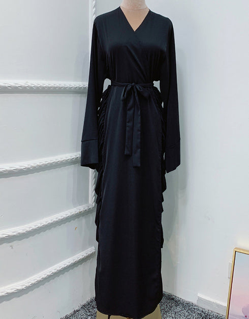 Elegant Ramadan Abayas and Kaftans for Muslim Women